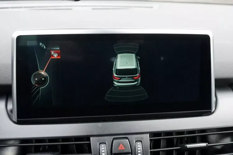 BMW seria-2 zdjęcie 29