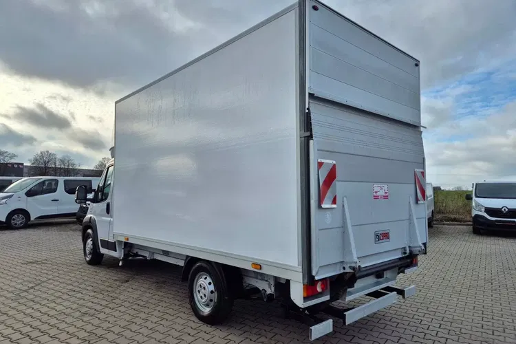 Fiat Ducato Kontener 8 ePAL 49999zł NETTO 2.3multiJET/150KM zdjęcie 9