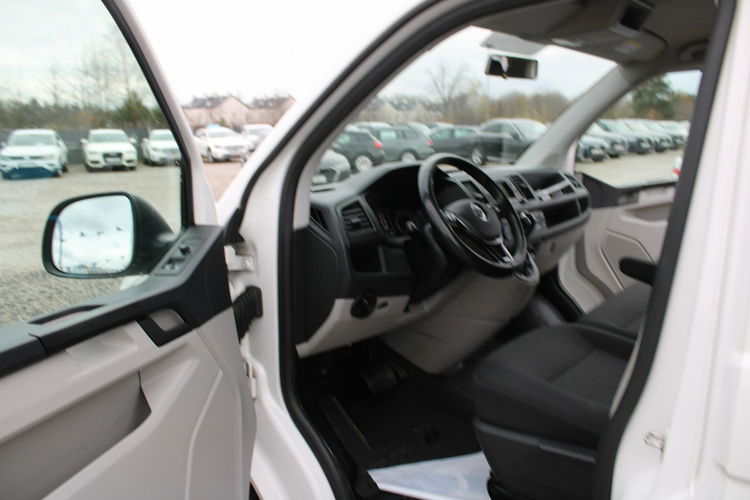 Volkswagen Caravelle Trendline L2 DSG F-vat Salon Polska Gwarancja zdjęcie 17