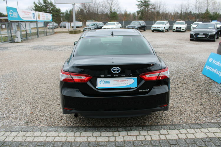 Toyota Camry 2.5 Hybrid e-CTV Comfort F-vat Kamera Gwarancja zdjęcie 6