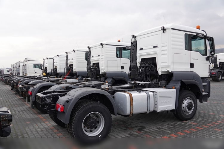 MAN TGS 18.440 / 4x4 BBS / HYDRAULIKA / NA RESORACH / EURO 6 / CIĄGNIK SIODŁOWY 4x4 zdjęcie 9