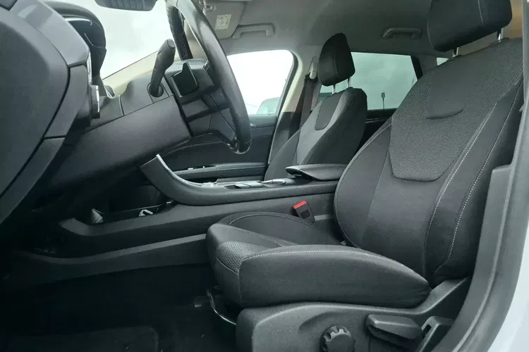 Ford mondeo zdjęcie 12