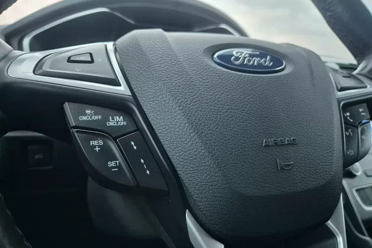 Ford mondeo zdjęcie 18