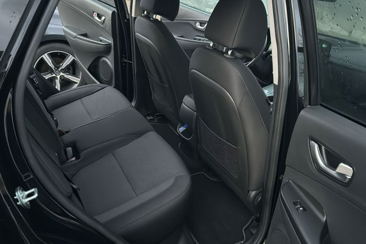 Hyundai Kona elektryk, 10tys.km, VAT23% zdjęcie 7