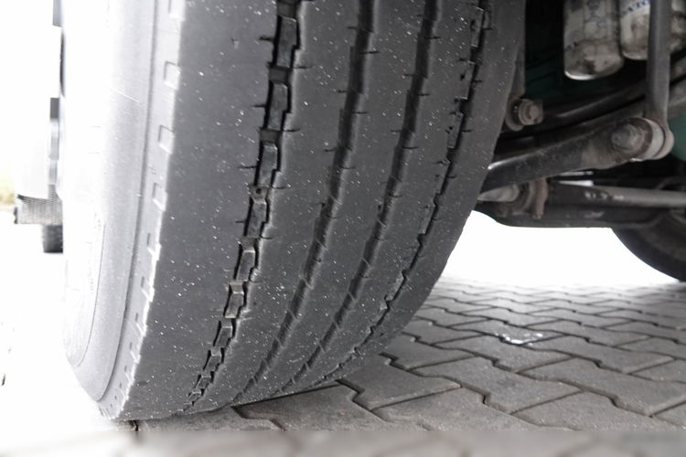Volvo FH 460 / OPONY 100 % / SPROWADZONY / MAŁY PRZEBIEG / PO KONTRAKCIE SERWISOWYM  zdjęcie 19