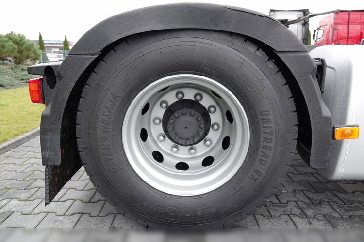Volvo FH 460 / OPONY 100 % / SPROWADZONY / MAŁY PRZEBIEG / PO KONTRAKCIE SERWISOWYM  zdjęcie 22