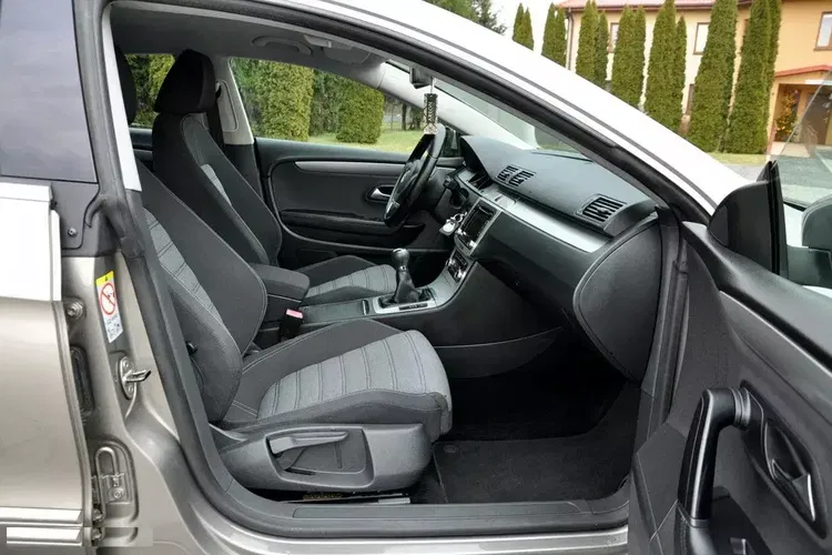 Volkswagen Passat CC zdjęcie 17