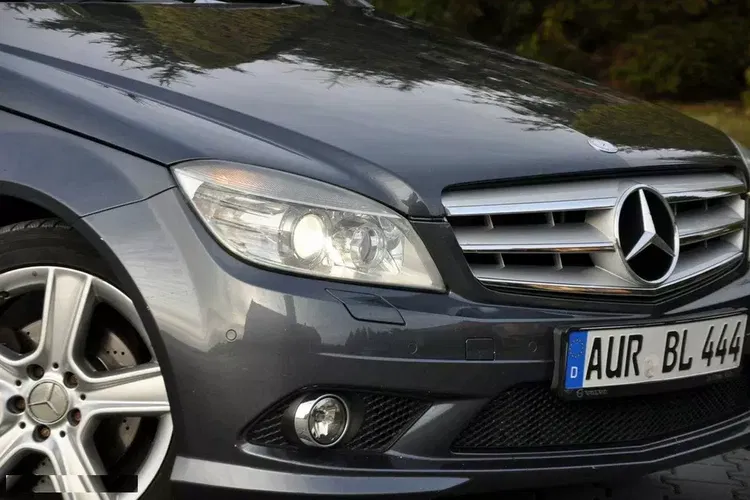 Mercedes Klasa C zdjęcie 12