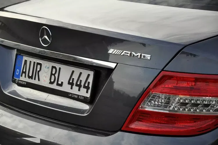 Mercedes Klasa C zdjęcie 16