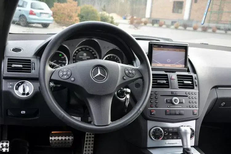 Mercedes Klasa C zdjęcie 29