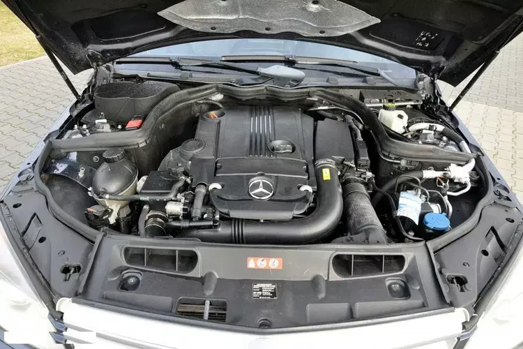 Mercedes Klasa C zdjęcie 39