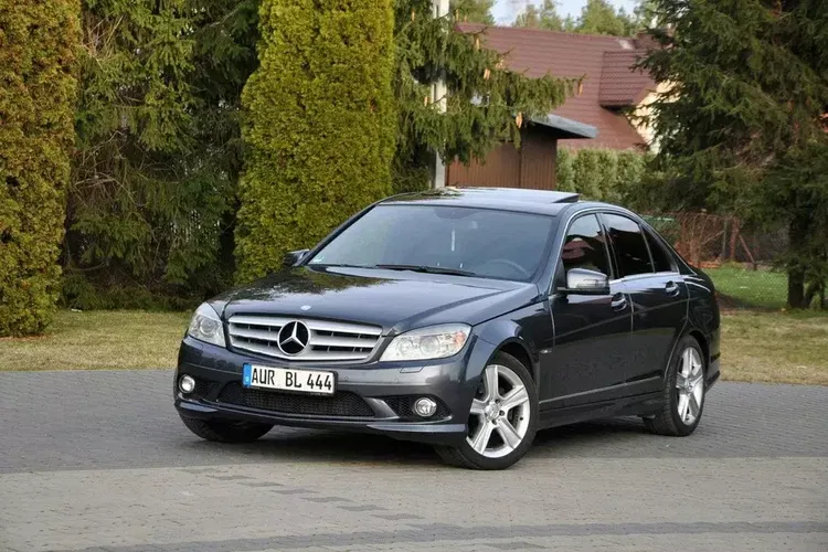 Mercedes Klasa C zdjęcie 9