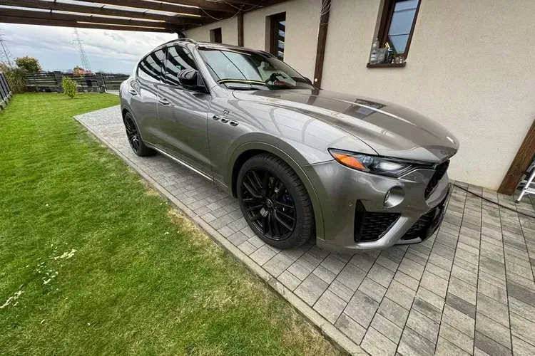 Maserati Levante zdjęcie 2