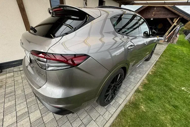 Maserati Levante zdjęcie 9
