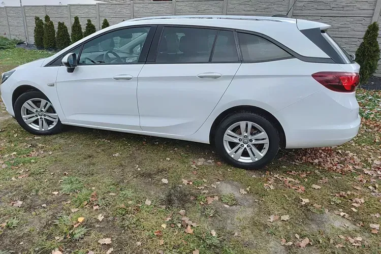 Opel Astra zdjęcie 11