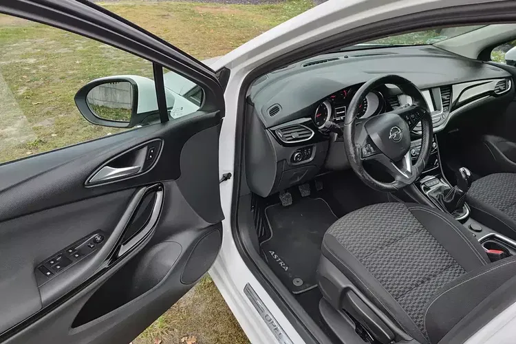 Opel Astra zdjęcie 14