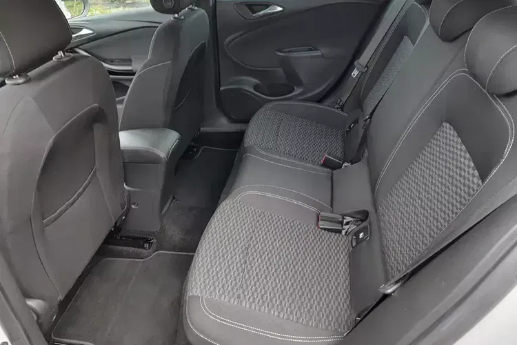 Opel Astra zdjęcie 15