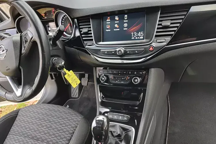 Opel Astra zdjęcie 21