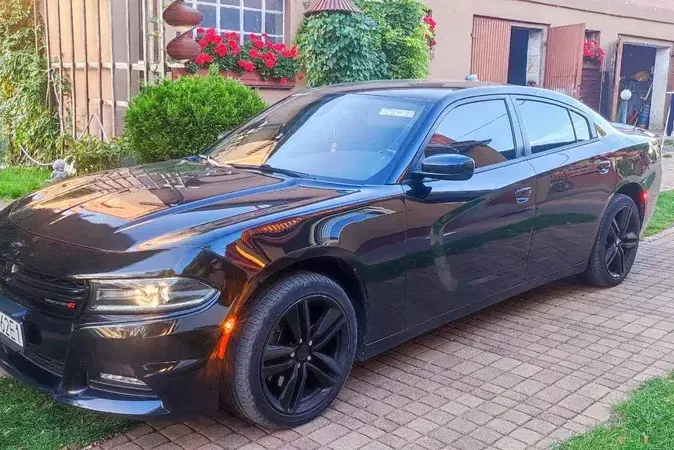 Dodge Charger zdjęcie 2