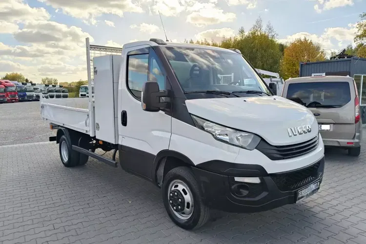 Iveco DAILY 35-140 / WYWROTKA / SPROWADZONE / 3-OSOBOWE / zdjęcie 11