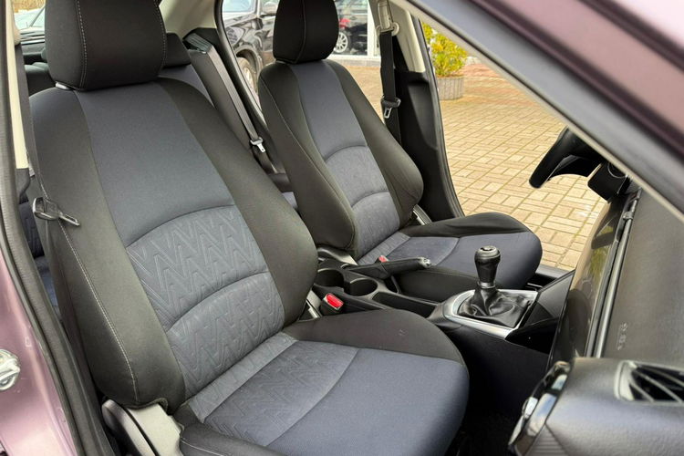 Mazda 2 , czysty , zadbany, zarejestrowany zdjęcie 10