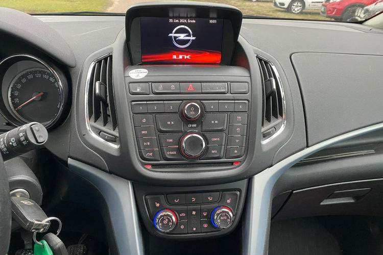 Opel Zafira 1.6T 150KM LPG 2017r 105 tys przebieg 7 osobowa zdjęcie 3