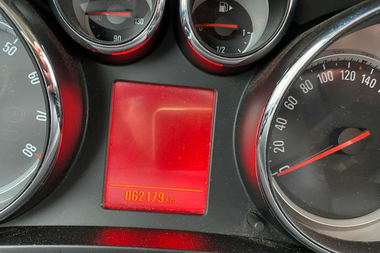 Opel Zafira 1.6T 150KM LPG 2017r 105 tys przebieg 7 osobowa zdjęcie 5