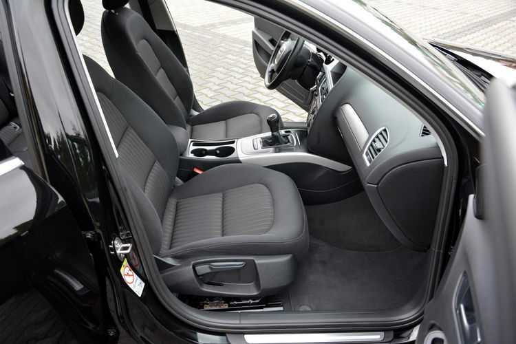 Audi A4 1.8T Xenon Ledy Parktronic Chromy z Niemiec zdjęcie 16