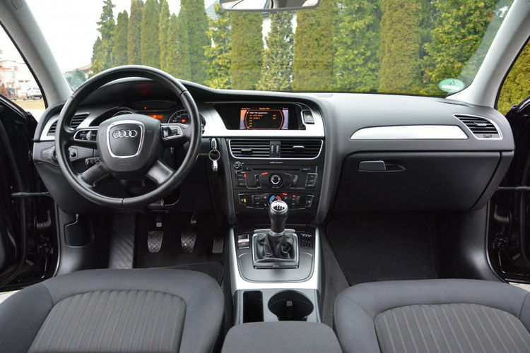 Audi A4 1.8T Xenon Ledy Parktronic Chromy z Niemiec zdjęcie 24