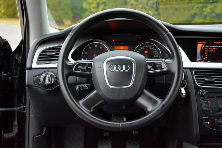 Audi A4 1.8T Xenon Ledy Parktronic Chromy z Niemiec zdjęcie 25