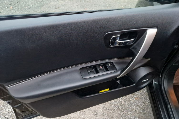 Nissan Qashqai+2 7-osobowy. Skóra. Navi. Kamera. Panorama dach. zdjęcie 15