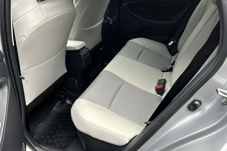 Toyota Yaris 1.5 HSD 116KM EXECUTIVE SMART, salon Polska, gwarancja zdjęcie 11
