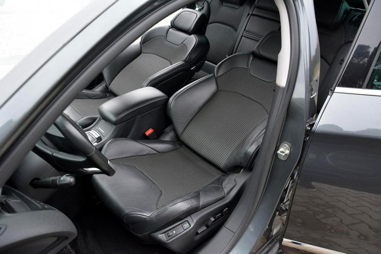 Citroen C5 2.0HDI(180KM) Skóry Bi-Xenon Ledy Navi Kamera Masaże Hydro z Niemiec zdjęcie 21