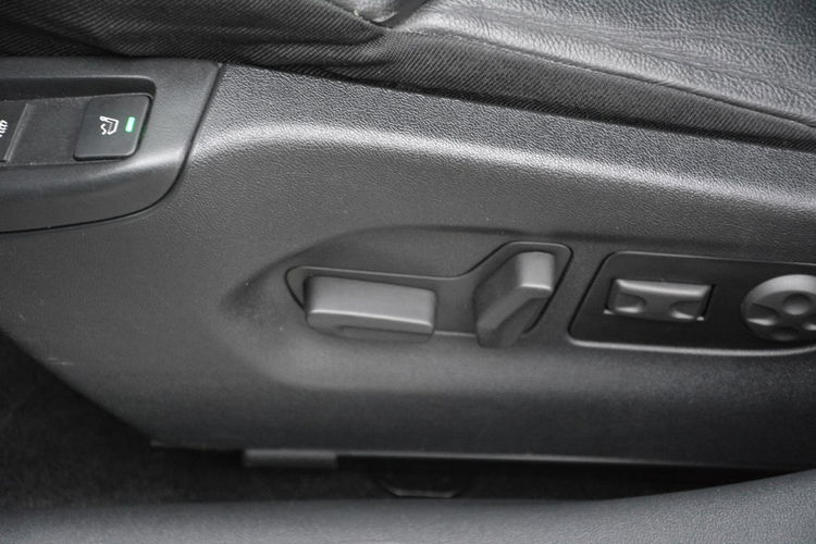 Citroen C5 2.0HDI(180KM) Skóry Bi-Xenon Ledy Navi Kamera Masaże Hydro z Niemiec zdjęcie 24