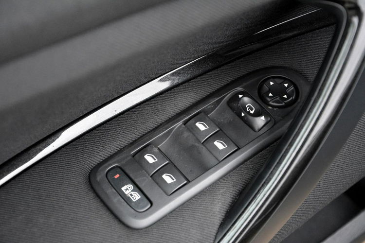 Citroen C5 2.0HDI(180KM) Skóry Bi-Xenon Ledy Navi Kamera Masaże Hydro z Niemiec zdjęcie 33