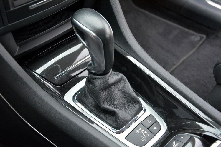 Citroen C5 2.0HDI(180KM) Skóry Bi-Xenon Ledy Navi Kamera Masaże Hydro z Niemiec zdjęcie 37