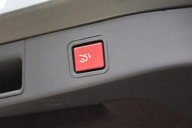 Citroen C5 2.0HDI(180KM) Skóry Bi-Xenon Ledy Navi Kamera Masaże Hydro z Niemiec zdjęcie 40