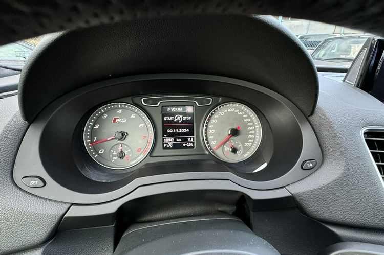 Audi RS Q3 310KM QUATTRO LEDY BI XENON PIKOWANA SKÓRA PANORAMA ŚLICZNY GWARANCJA zdjęcie 18