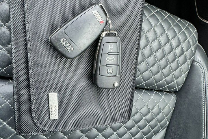 Audi RS Q3 310KM QUATTRO LEDY BI XENON PIKOWANA SKÓRA PANORAMA ŚLICZNY GWARANCJA zdjęcie 38