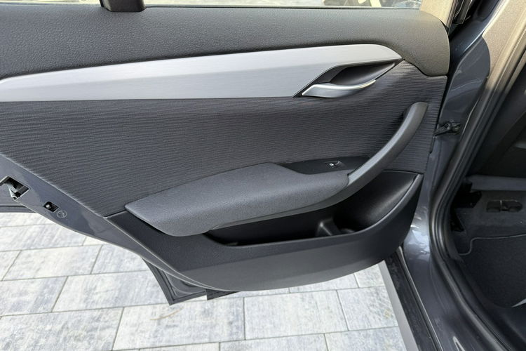 BMW X1 zadbane serwisowane zdjęcie 24