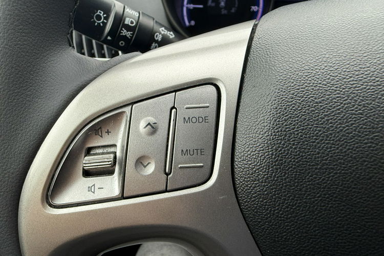 Hyundai ix35 zadbany i bezwypadkowy zdjęcie 9