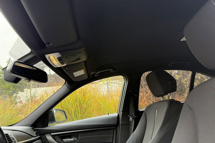 BMW 320 zadbane serwisowane zdjęcie 20