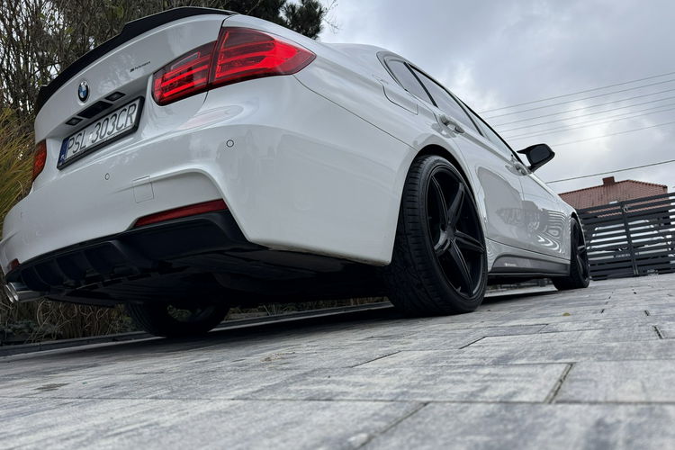 BMW 320 zadbane serwisowane zdjęcie 36