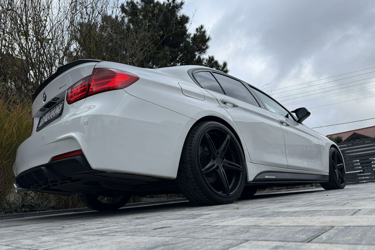 BMW 320 zadbane serwisowane zdjęcie 37