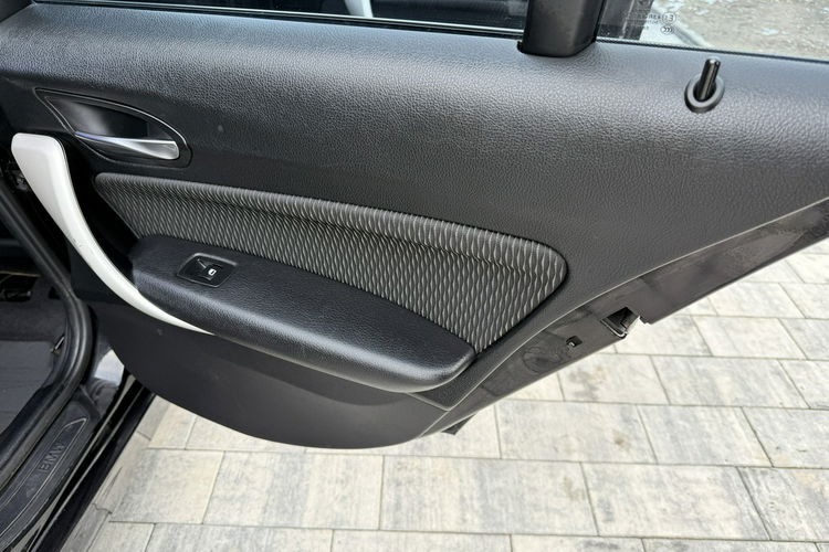 BMW 120 Bardzo zadbana NISKI oryginalny przebieg zdjęcie 17