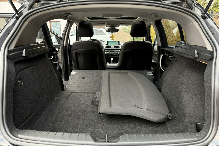 BMW 120 Bardzo zadbana NISKI oryginalny przebieg zdjęcie 5