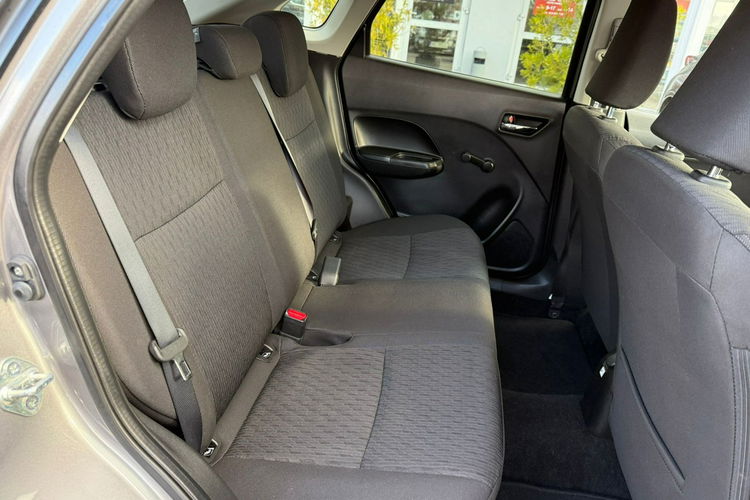 Suzuki Baleno model 2017, radar, grzane fotele zdjęcie 11