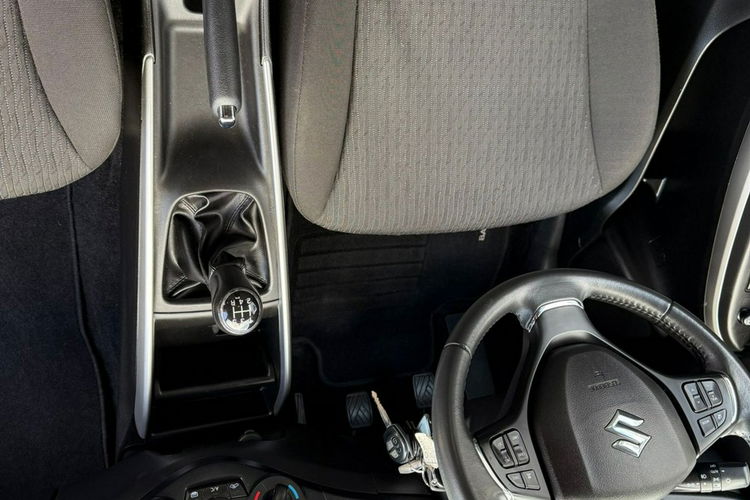 Suzuki Baleno model 2017, radar, grzane fotele zdjęcie 17