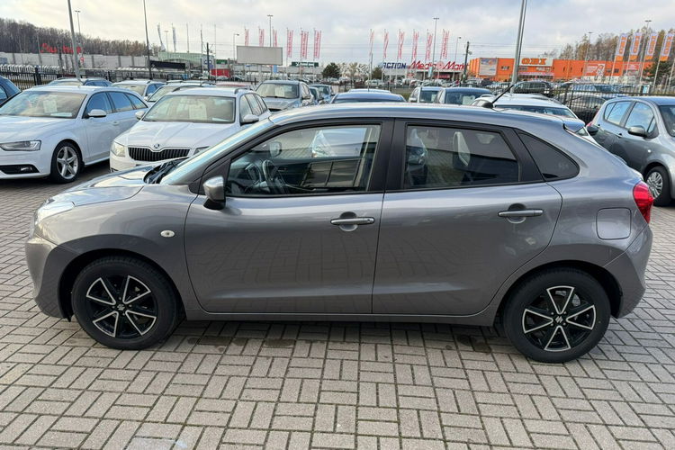 Suzuki Baleno model 2017, radar, grzane fotele zdjęcie 5