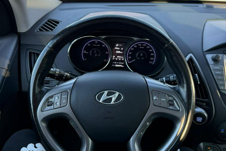 Hyundai ix35 skóra, panorama, grzane fotele, 4x4 zdjęcie 23